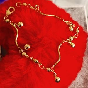 mini balls bracelet *new